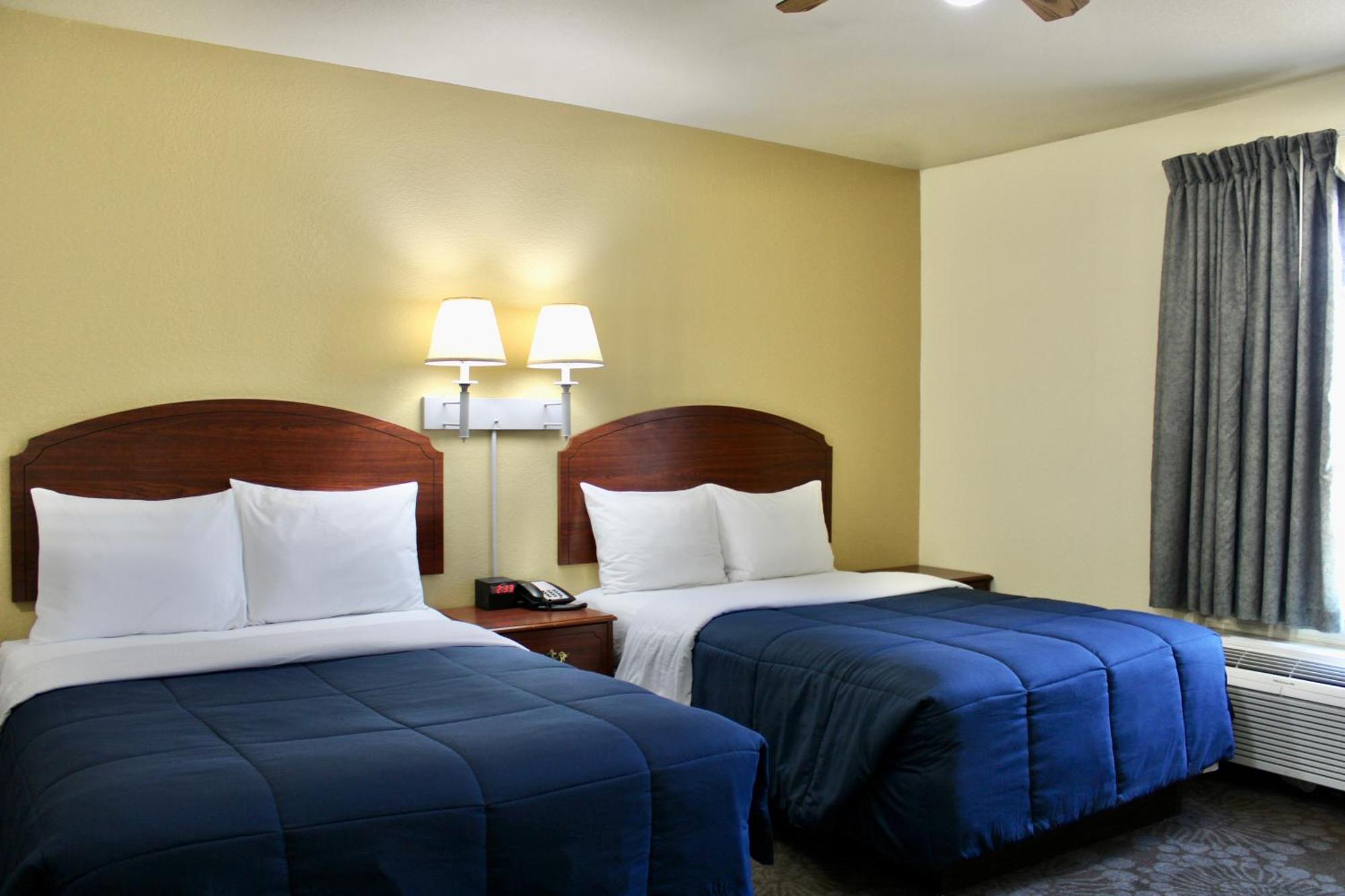 Candlelight Inn & Suites Hwy 69 Near מקאליסטר מראה חיצוני תמונה